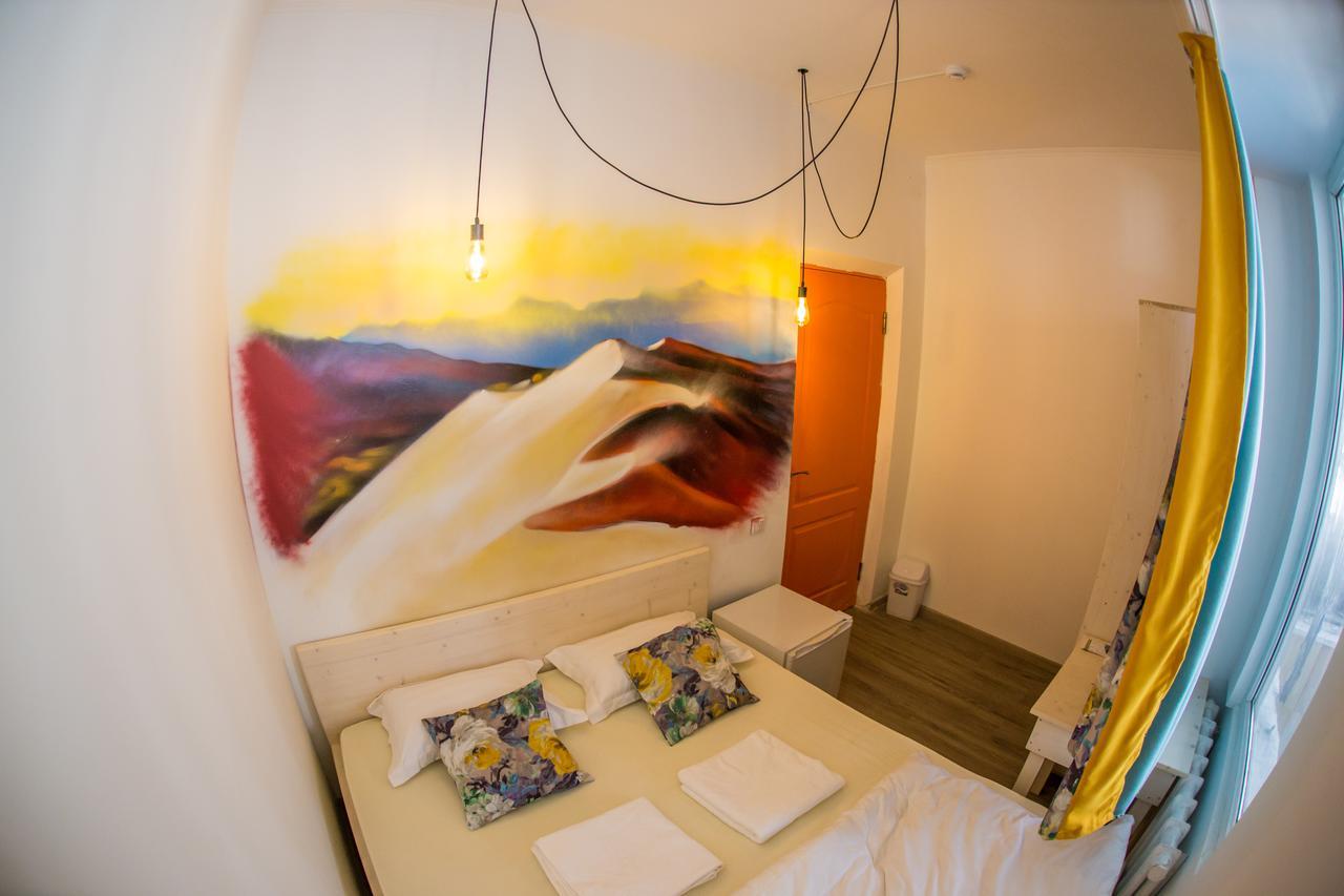 West Point Soul Hostel Almaty Exterior foto